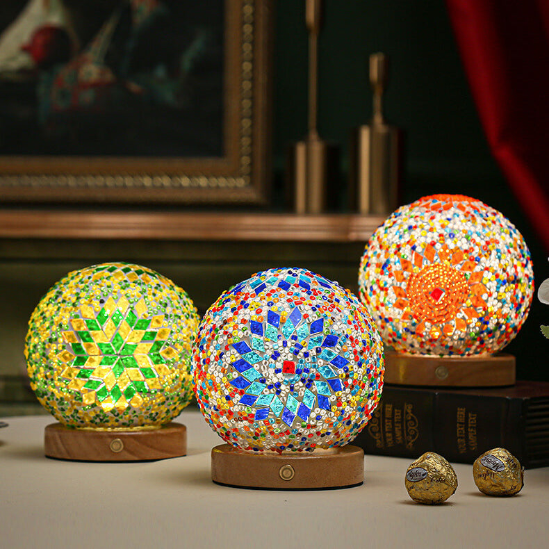 BohoGlow – Atmospheric Lamp in Wood and Glass