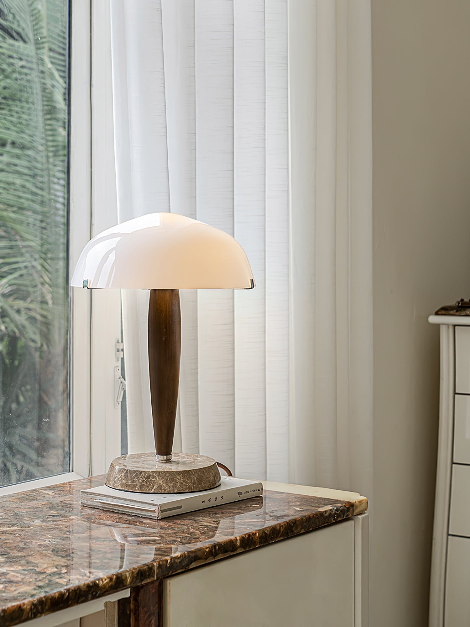 HeritageGlow Board - Tidös table lamp with Lyxiga material