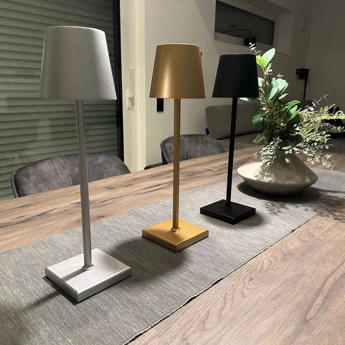 Stylish ChicLuxe - Wire desk lamp with charging function