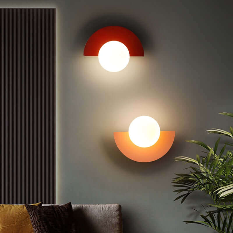 Northern Lights Charm - Crescent Wall Lamp in Metal