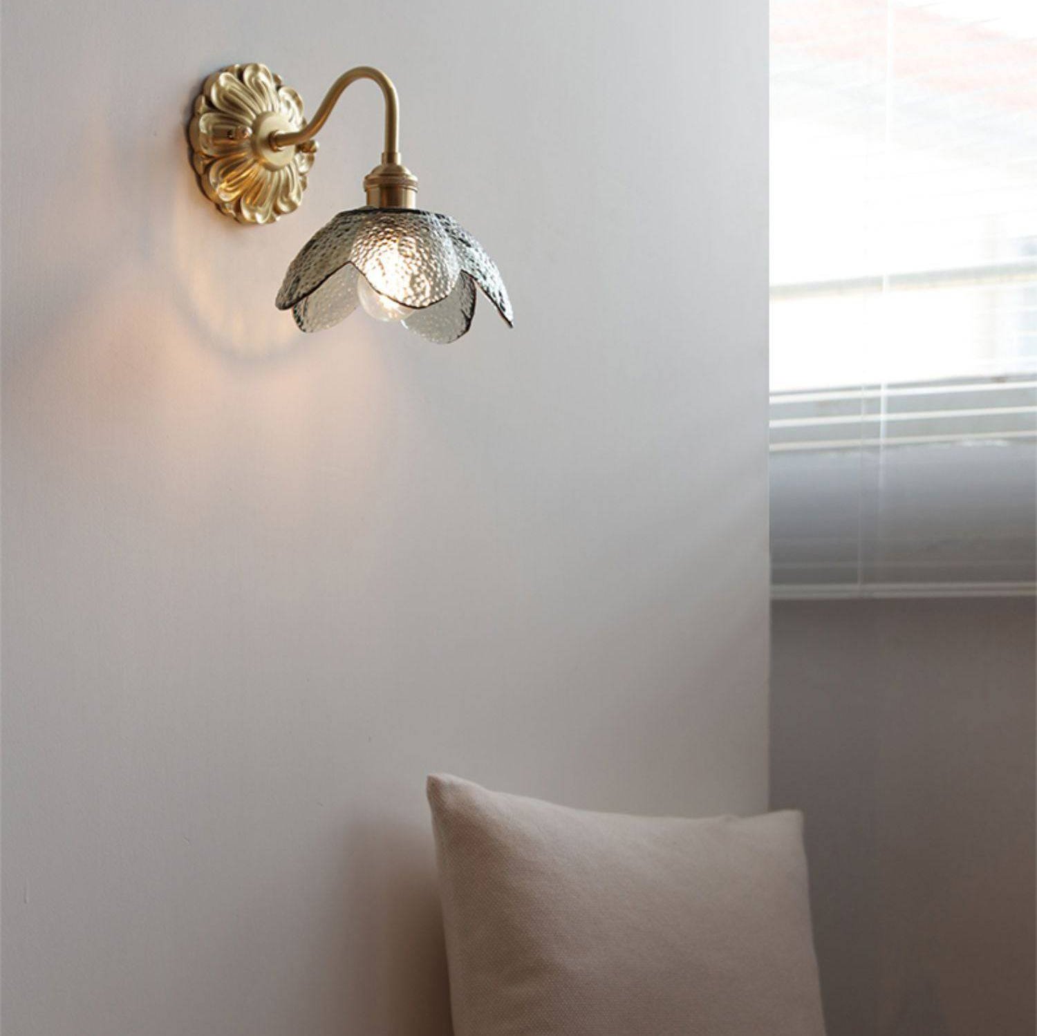 Luxury Ambience - Weathered Glass Wall Lamp with Gooseneck