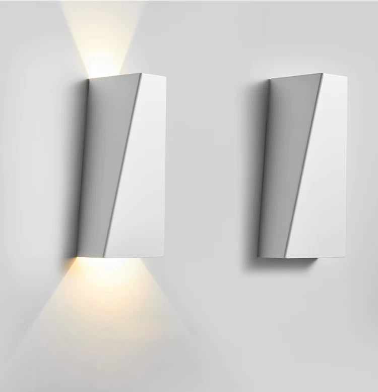 Luxe LED Wall Lamp LumiFort – Transform Your Interior With Style!