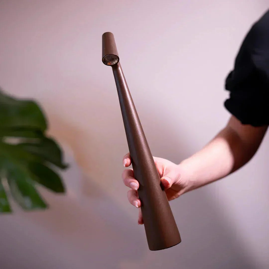 Spark Touch - Elegant Dimmable Wireless Table Lamp
