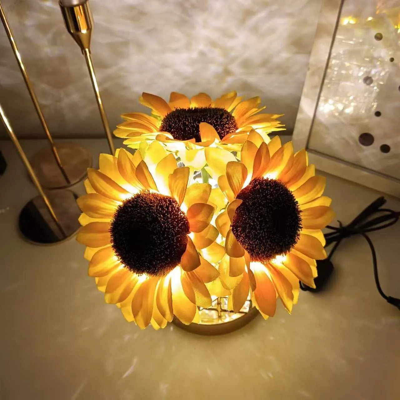 LumiBloom - Wireless Touch Lamp with Charging Function