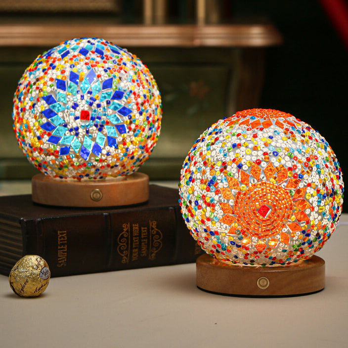 BohoGlow – Atmospheric Lamp in Wood and Glass