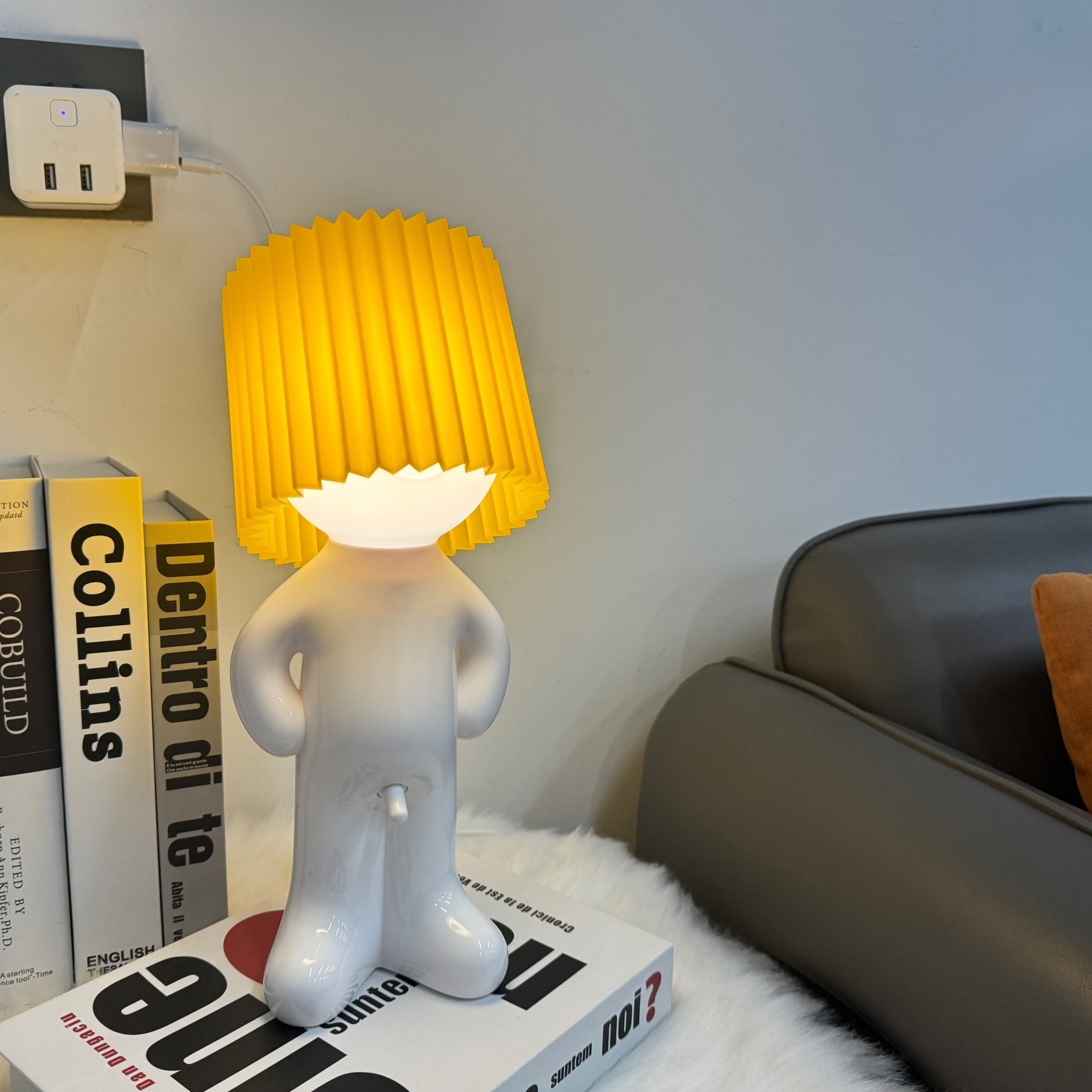 Subtle Glow - Modern Geometric USB Table Lamp