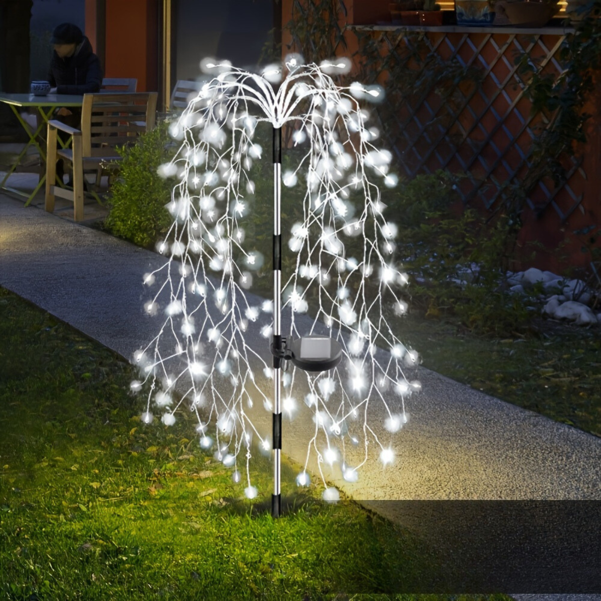 SolarGlimmer - Solar Powered Garden Lamp with 8 Lighting Modes