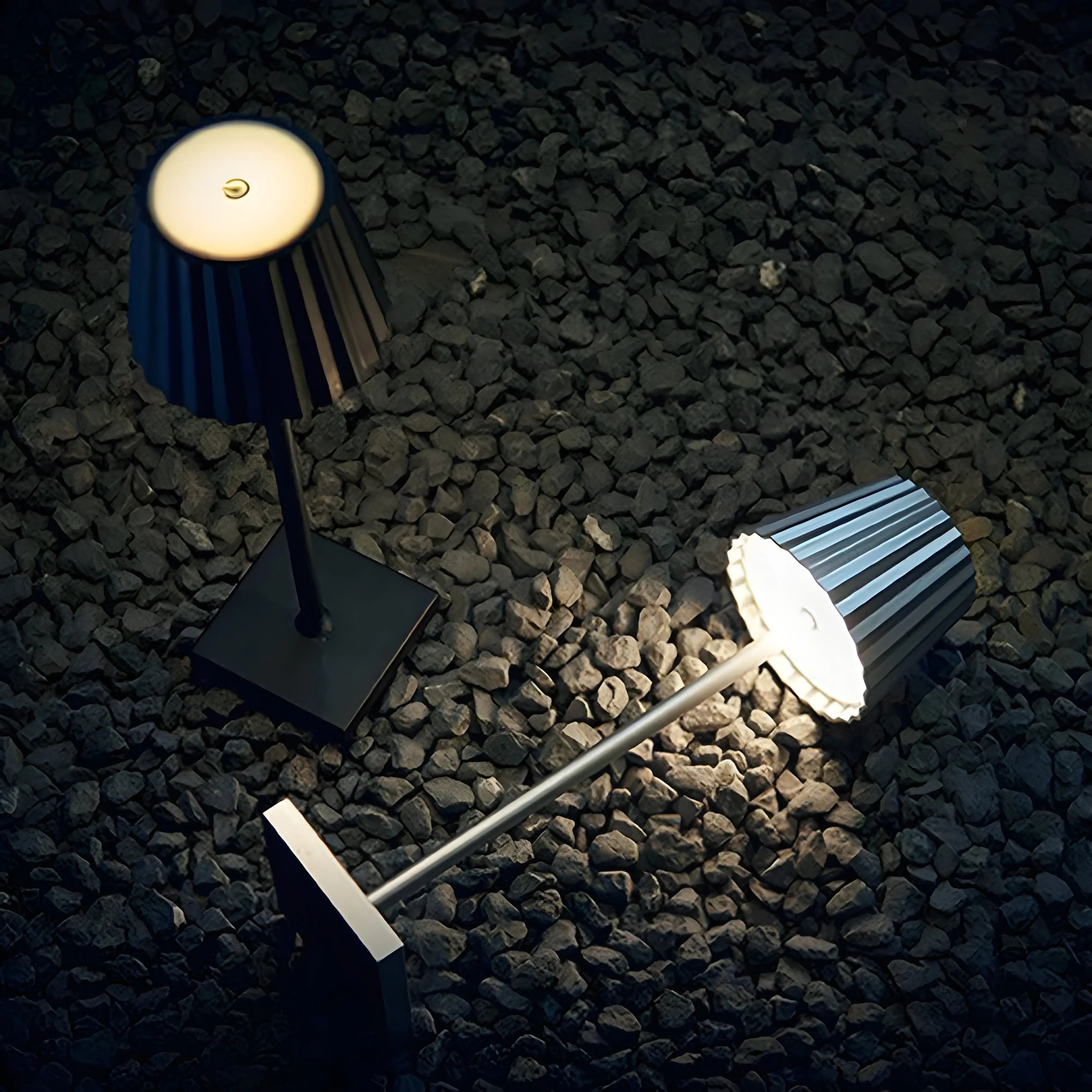Luxe Scandinavian Wireless Table Lamp Arlo – Elegant LED Lighting with USB Charging Function