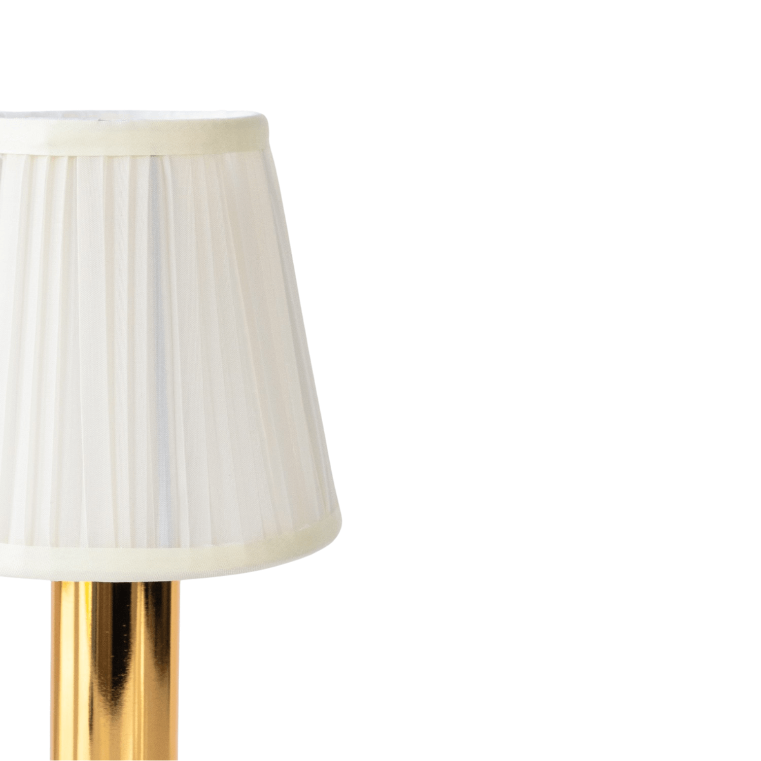 Wireless Elegance: Luxurious Dimmable Fabric Table Lamp