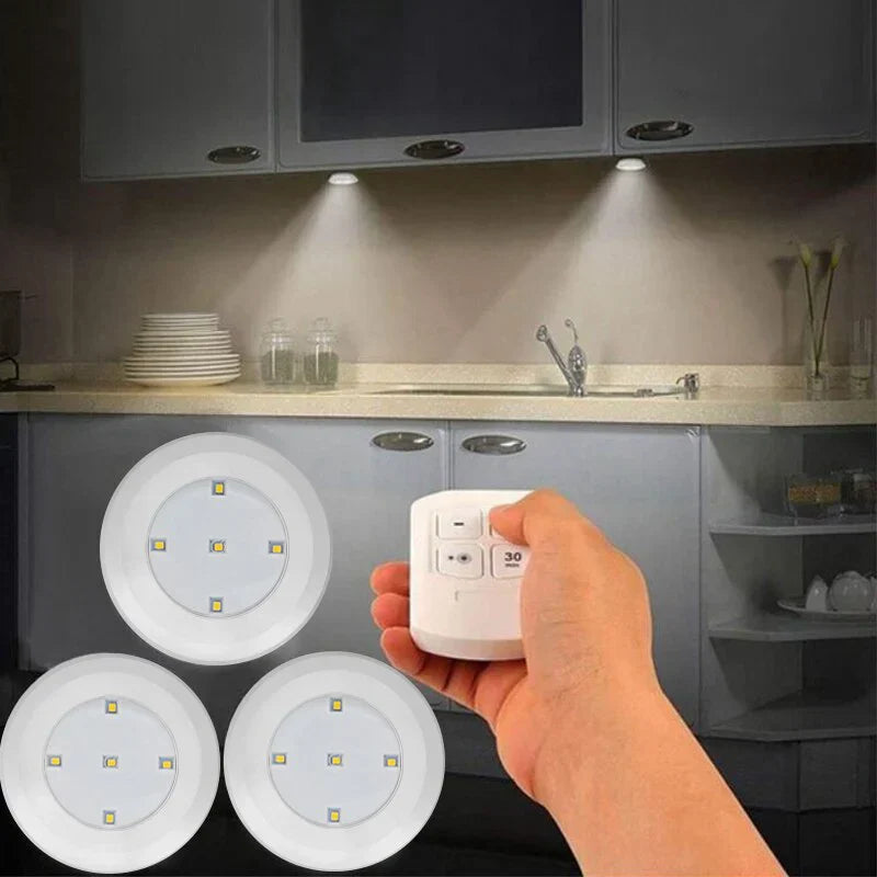 SmartGlow – Energy-saving LED lamp with standby mode