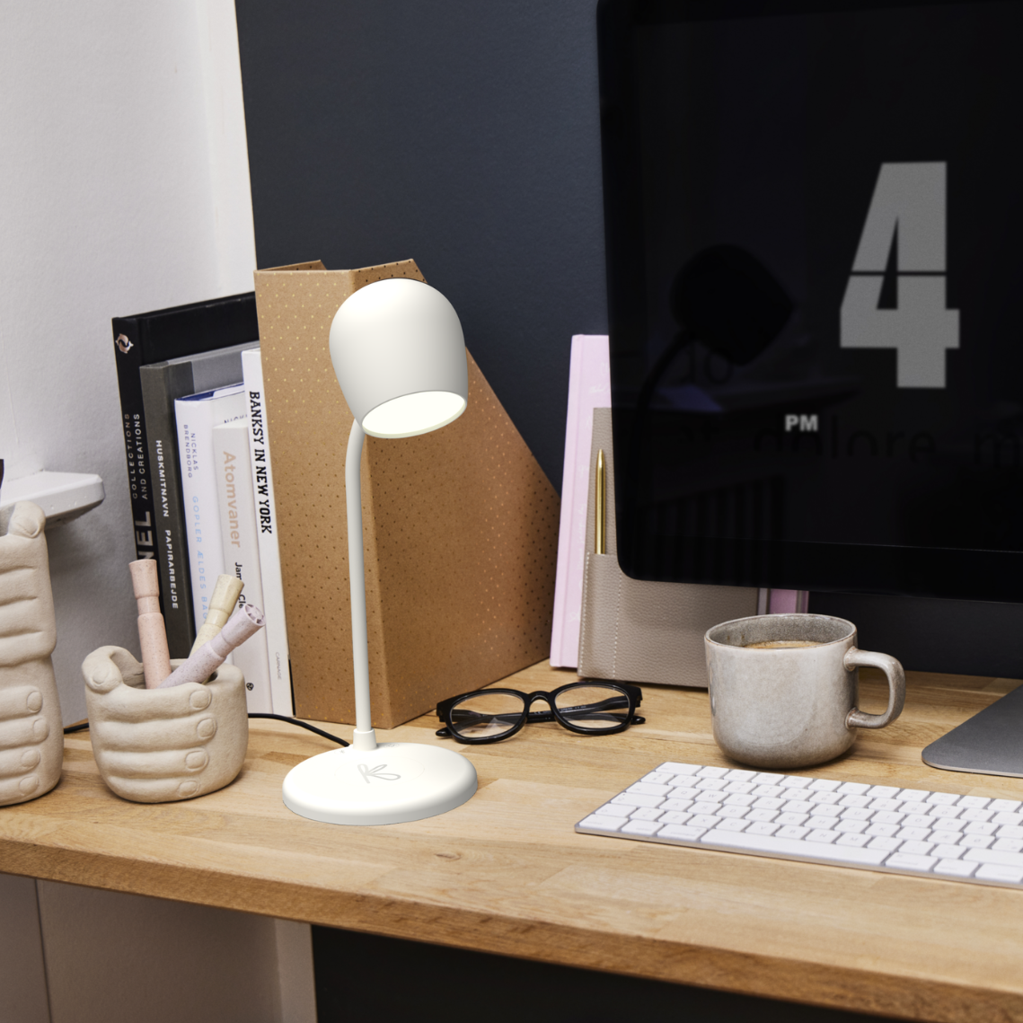 SmartGlow - LED lamp with Bluetooth and charging