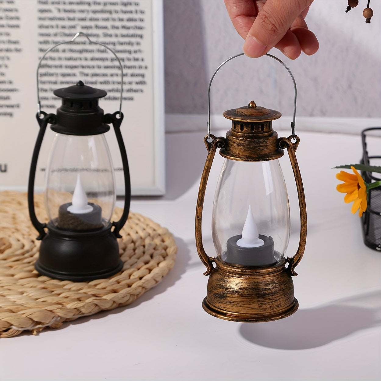 Nostalgic Glow - LED Kerosene Lamp with Yellow Flame