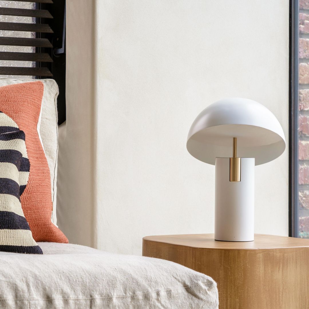 Glow Avora Table - Modern Elegant Table Lamp for Atmospheric Lighting