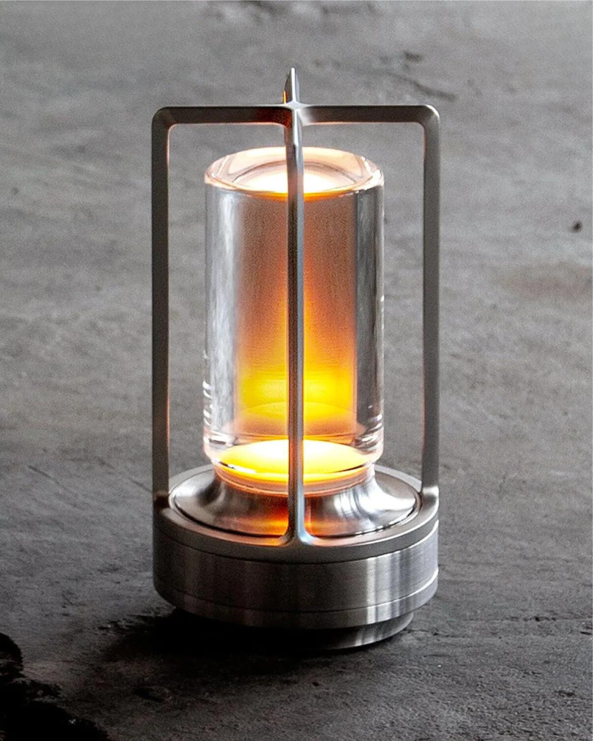 Qandlelight - Wireless Rechargeable Table Lamp
