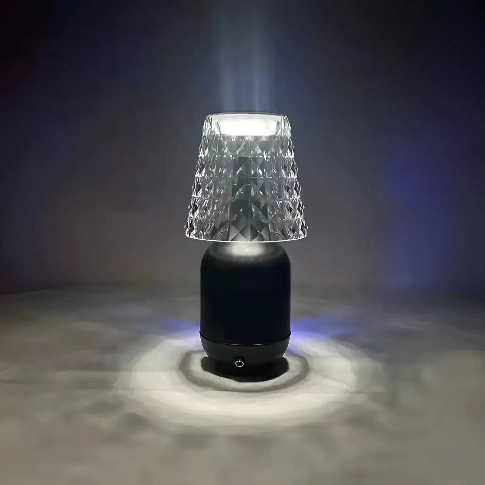 Zaroti Luxury Table Lamp - wireless and elegant