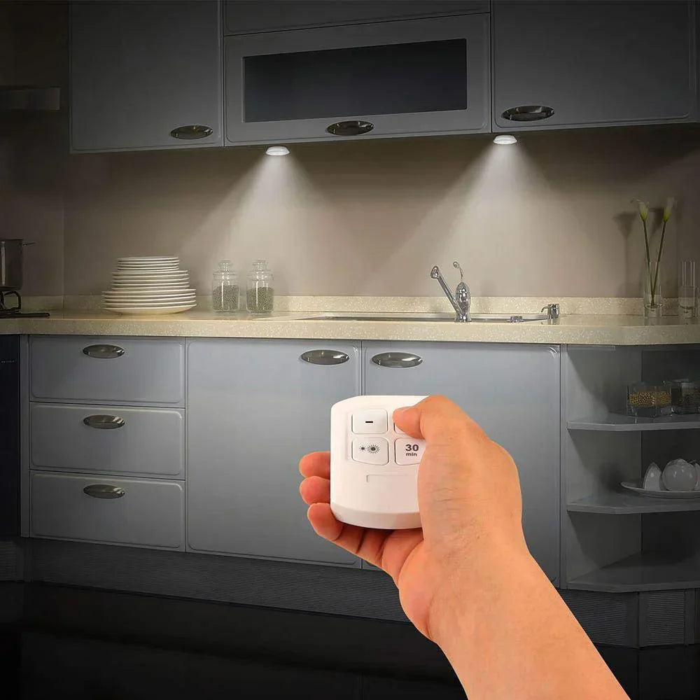 SmartGlow – Energy-saving LED lamp with standby mode