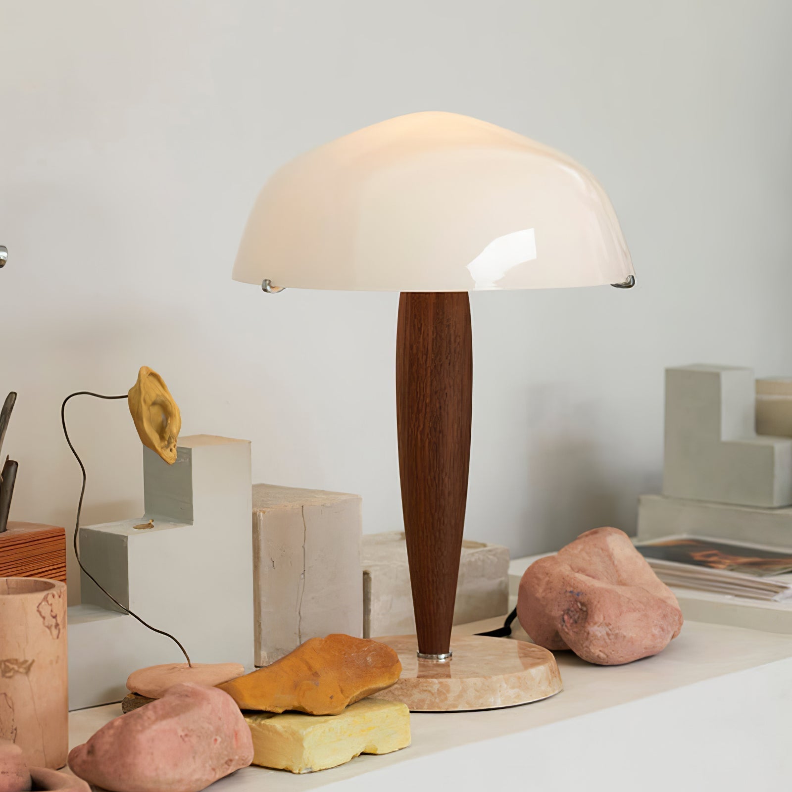 HeritageGlow Board - Tidös table lamp with Lyxiga material
