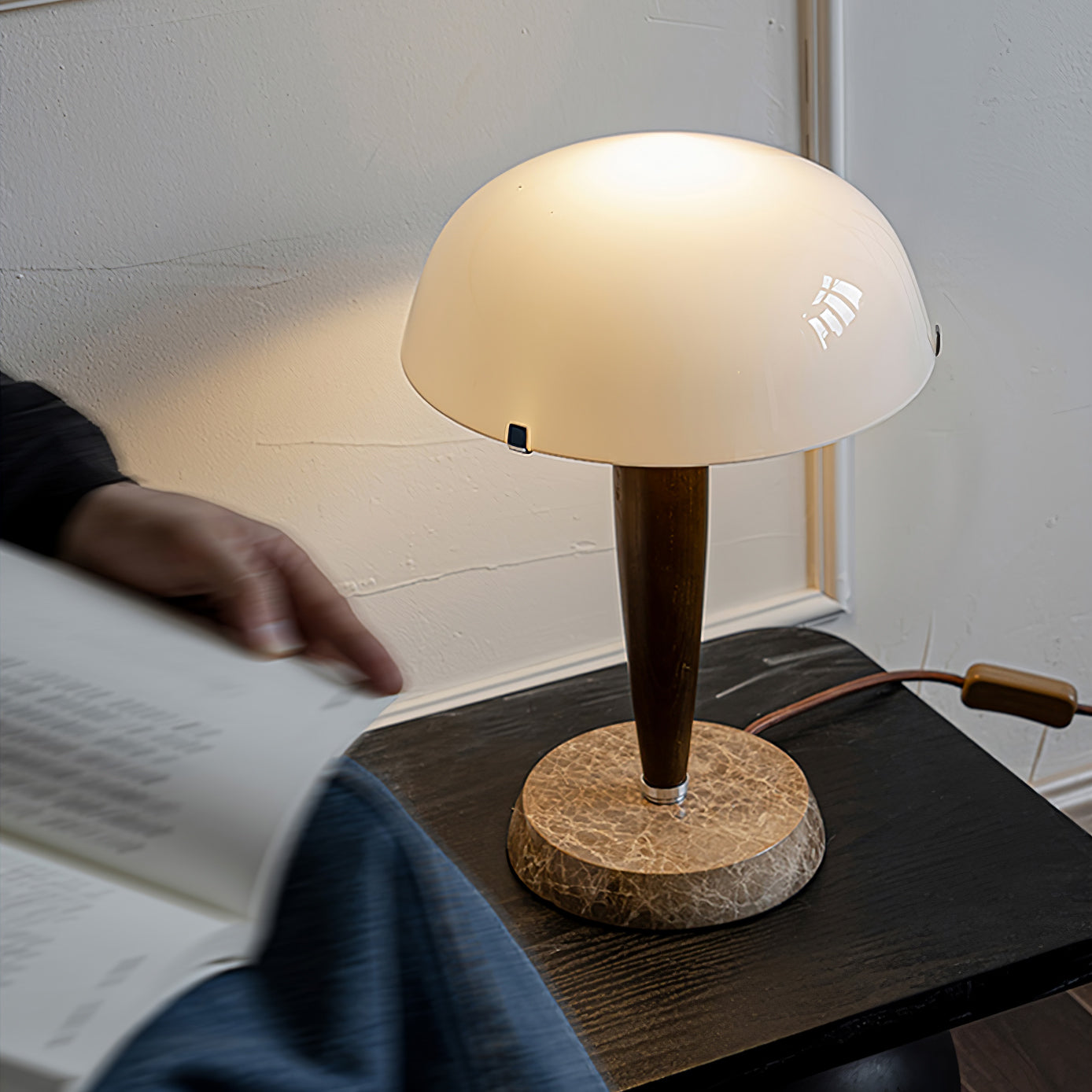 HeritageGlow Board - Tidös table lamp with Lyxiga material