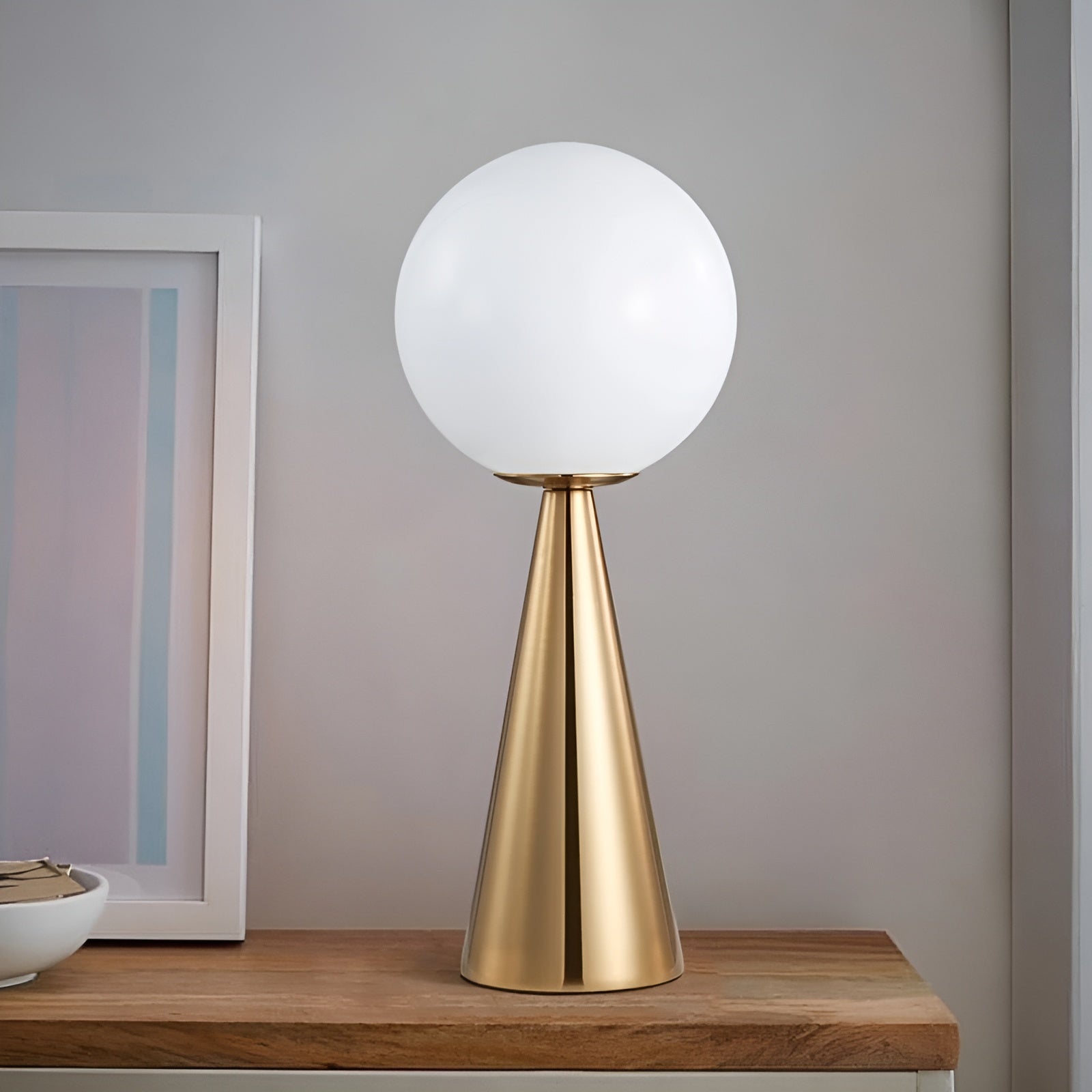 Elegant Gold Table Lamp - Luxurious Lighting for Your Interior