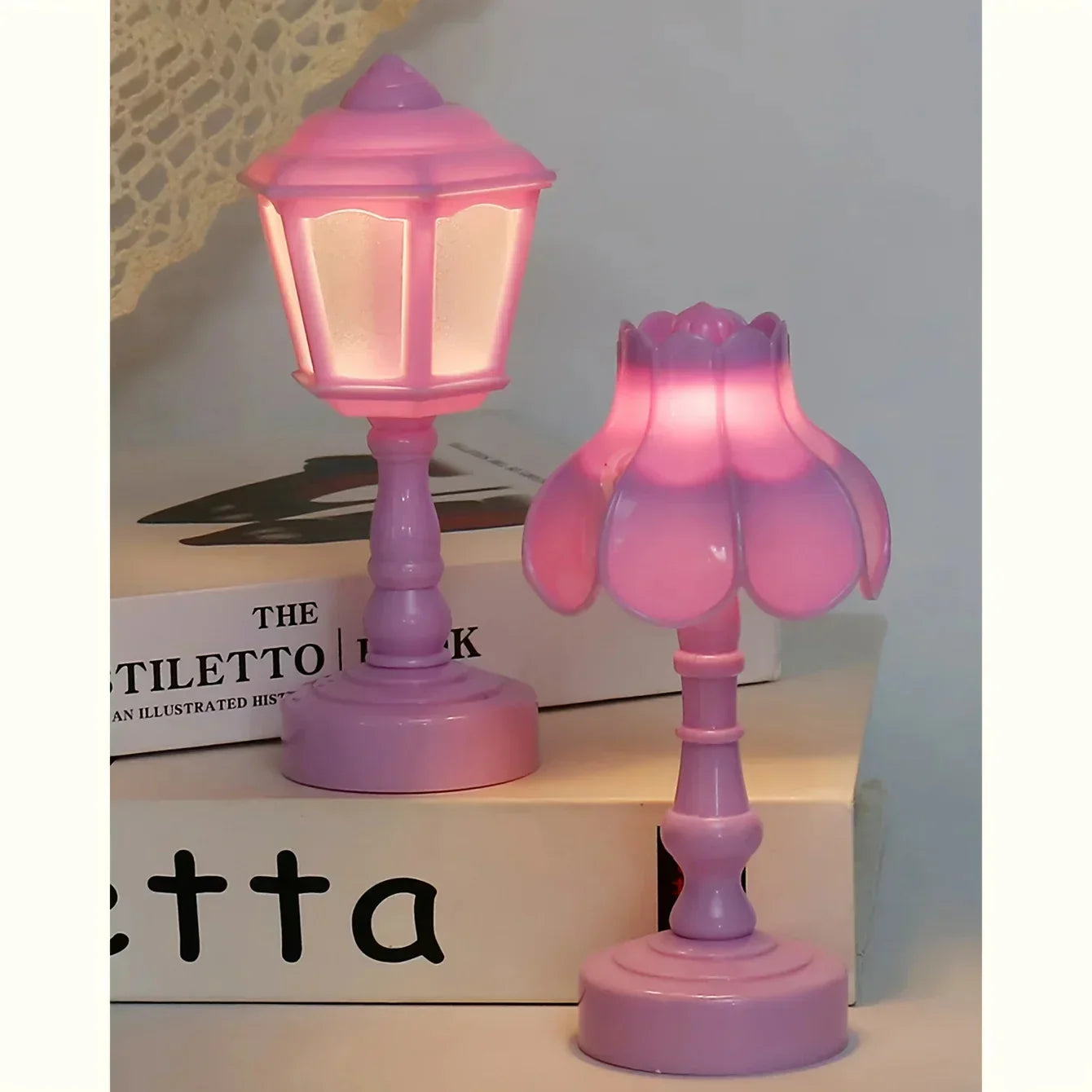 Chic Glow – Elegant Table Lamp with Geometric Design