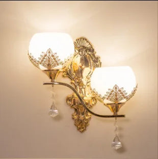 CrystalLuxe – Gold LED Wall Lamp for Atmospheric Lighting