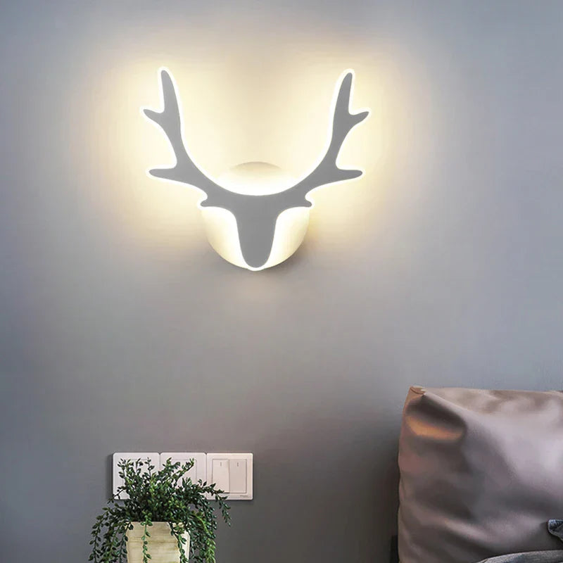 CreativeGlow Lamp – Unique Modern Bedside Lamp