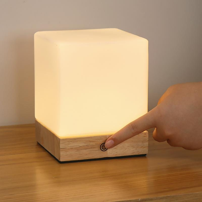 Radiant Cube Wireless LED Table Lamp – Modern and Energy Efficient