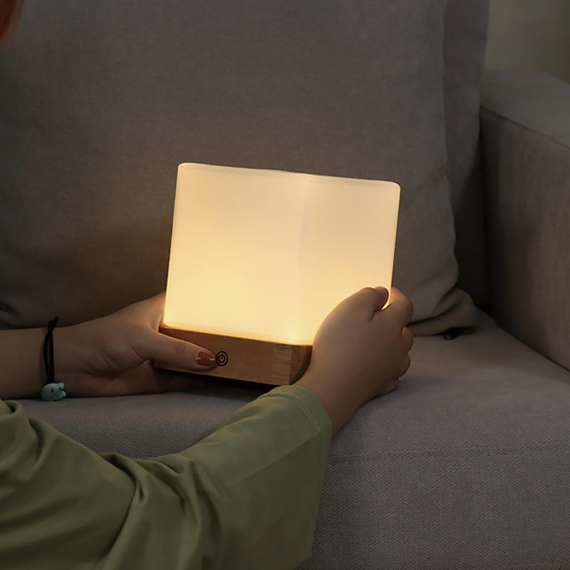 Radiant Cube Wireless LED Table Lamp – Modern and Energy Efficient