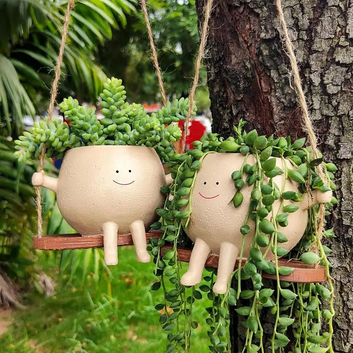 GreenOasis Elegant Hanging Plant Basket for a Relaxing Atmosphere