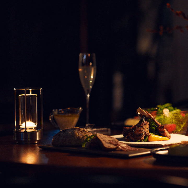 Qandlelight - Wireless Rechargeable Table Lamp