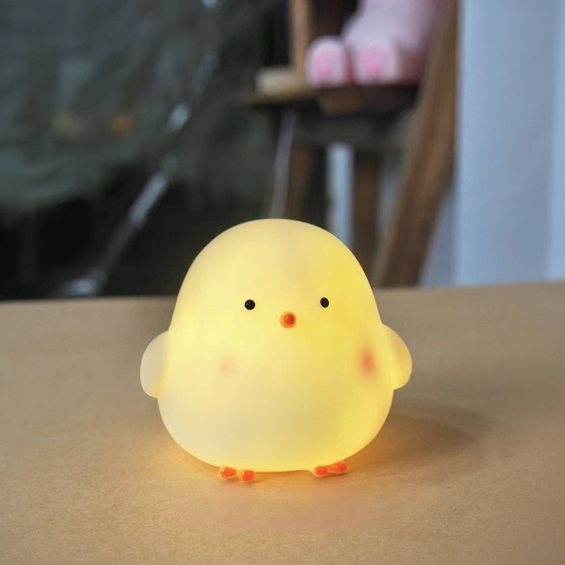 Glowing Chick - Elegant LED Table Lamp with Wellness Light