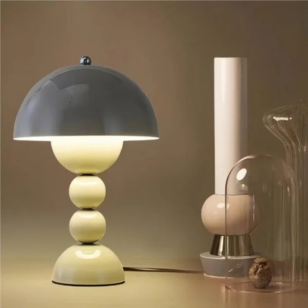 FlowerLight Portable Table Lamp - Artistic LED Table Lamp