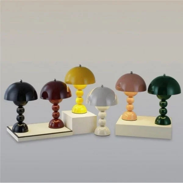 FlowerLight Portable Table Lamp - Artistic LED Table Lamp