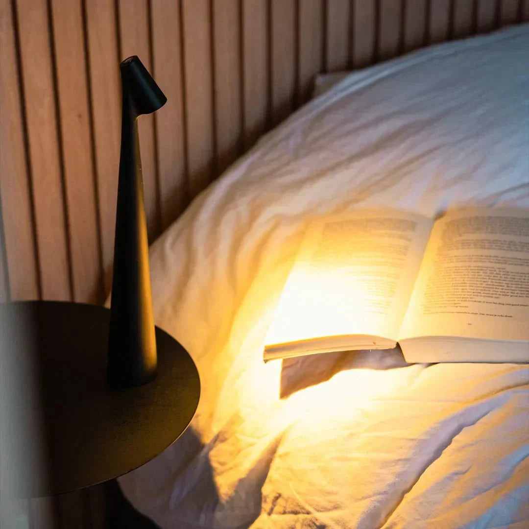 Spark Touch - Elegant Dimmable Wireless Table Lamp