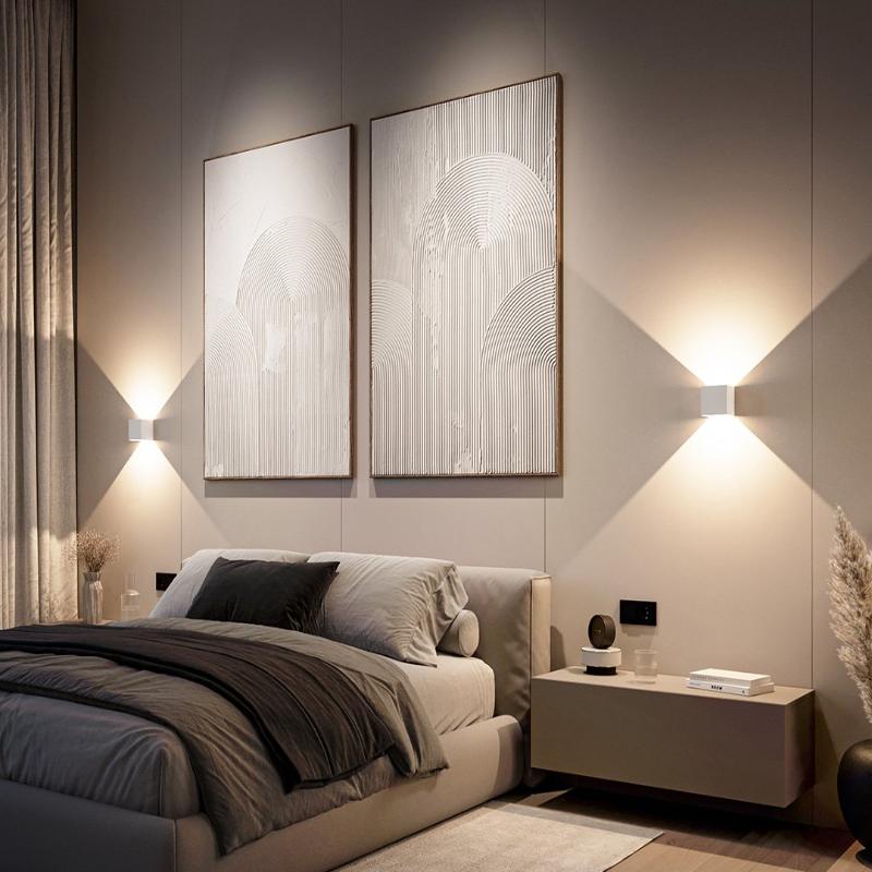 LumiGuard Wall Lamp - Elegant Outdoor Wall Lamp with Warm Light